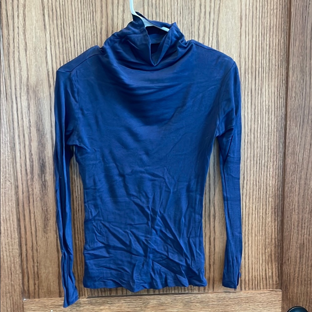 Gap:Women's Navy Blue Tissue Turtleneck Top